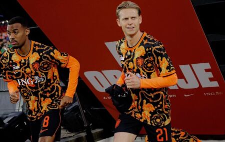 Gravenberch e De Jong devem ser titulares no meio-campo holand&ecirc;s.