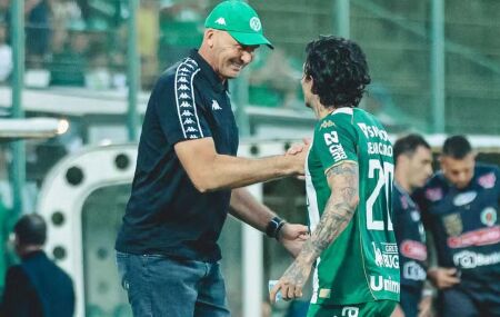 Jean Carlos atrai interesse de N&aacute;utico e Sport.