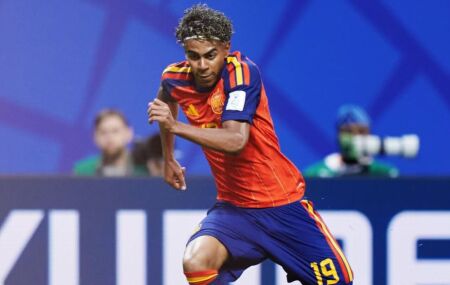 Lamine Yamal &eacute; o craque da Espanha.