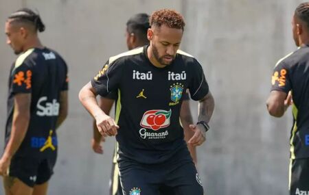 Neymar em treinamento