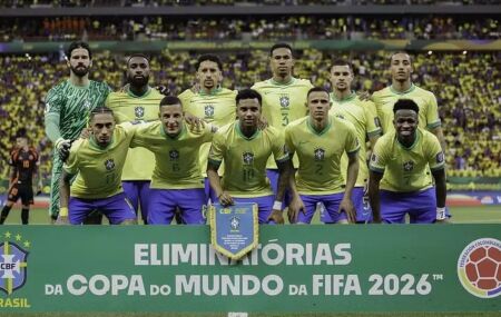 Hino da Sele&ccedil;&atilde;o Brasileira &eacute; eleito o mais bonito do Mundial.