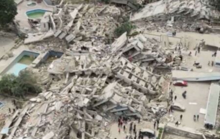 Terremoto na Venezuela derruba pr&eacute;dios.