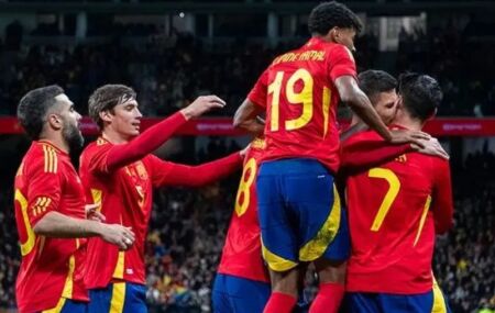 Sele&ccedil;&atilde;o da Espanha em mais um amistoso para a copa do mundo 