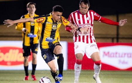 N&aacute;utico em Campo contra o Novorizontino