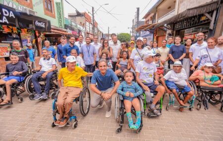 Carlos Santana anuncia retorno do Praia Sem Barreiras