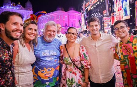Prefeito Victor Marques com Jo&atilde;o Campos e Janja