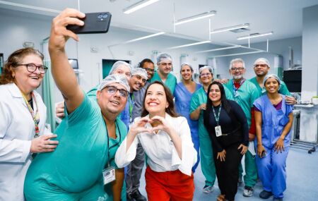 Raquel Lyra no Hospital Agamenon Magalh&atilde;es