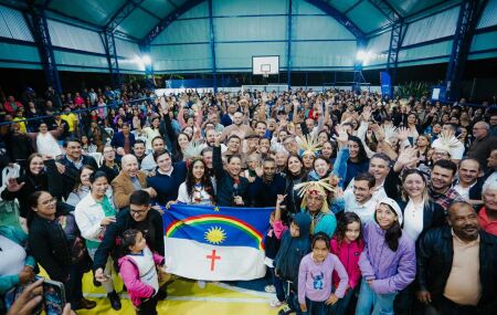 Em Pesqueira, governadora Raquel Lyra entrega dessalinizador e requalifica&ccedil;&atilde;o de quadra da Escola Estadual Ind&iacute;gena Ororub&aacute;