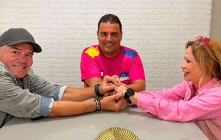 Davi Muniz retira pr&eacute; candidatura e declara apoio a Socorrinho da APAMI para deputada estadual.