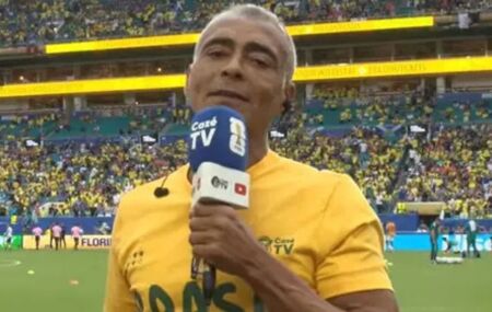 Rom&aacute;rio abre m&atilde;o de R$ 46 mil no Senado ap&oacute;s cobran&ccedil;a por 