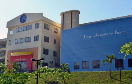 Pol&iacute;cia investiga tier list em que alunas de escola privada eram avaliadas com categorias sexuais