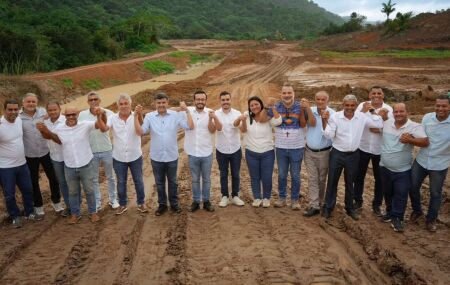 Eduardo da Fonte visita obras da Barragem do Engenho Pereira e destaca parceria com Raquel Lyra 