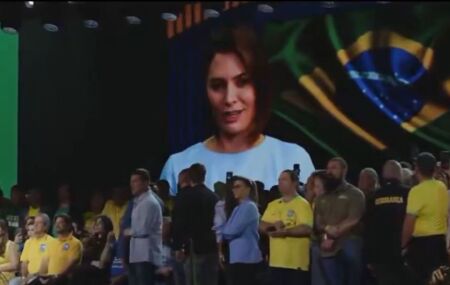 Michelle Bolsonaro discursa em apoio a Fl&aacute;viona conven&ccedil;&atilde;o do PL: 'povo unido por um pa&iacute;s melhor'
