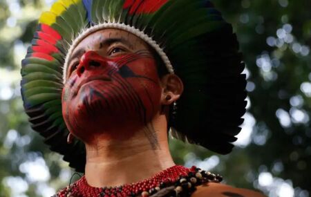 C&acirc;mara aprova PL que garante uso de indument&aacute;rias ind&iacute;genas em fotos de documentos oficiais