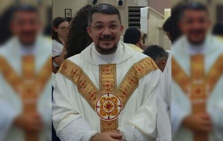 Padre exorcista passa a fazer parte da Diocese do Sert&atilde;o de Pernambuco