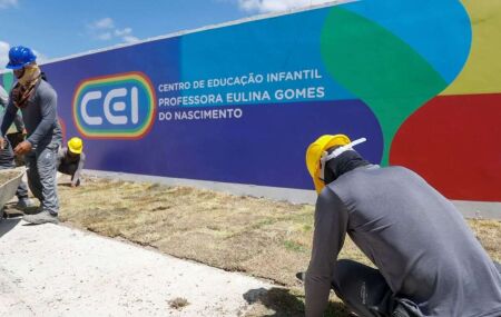Constru&ccedil;&atilde;o de creche em Santa Cruz do Capibaribe.