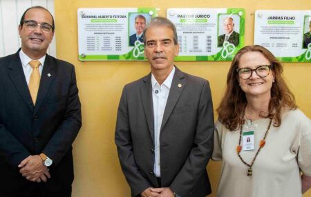 Coronel Feitosa &eacute; homenageado pelo Hospital do C&acirc;ncer de Pernambuco.