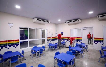 Creche em etapa de finaliza&ccedil;&atilde;o em Petrol&acirc;ndia