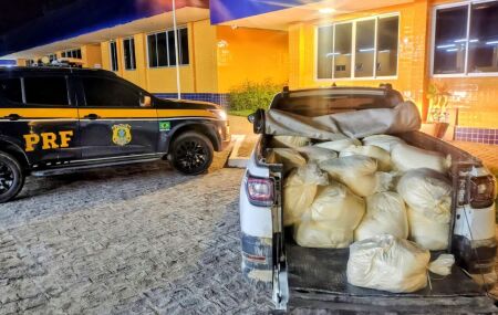 O motorista informou que havia sa&iacute;do do munic&iacute;pio de S&atilde;o Bento do Una, tamb&eacute;m no Agreste pernambucano, e que faria a entrega da mercadoria em Quebrangulo, no estado de Alagoas.