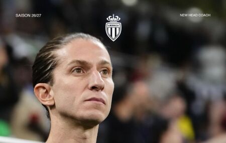 Filipe Lu&iacute;s &eacute; anunciado pelo Monaco.