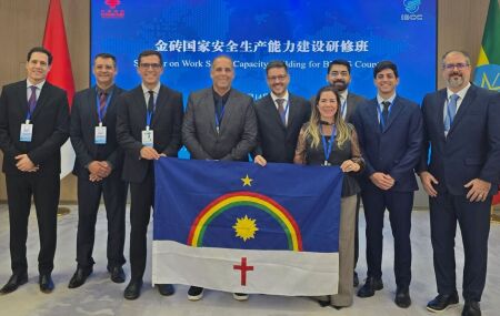 Representantes da comitiva pernambucana na China