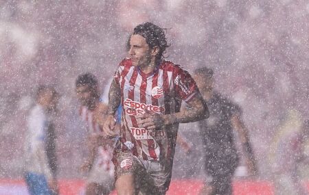 O Jean M&aacute;gico marcou seu primeiro gol em seu retorno ao Timbu. 
