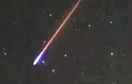 Pernambuco registra chuva de meteoros durante a madrugada desta sexta-feira (31); veja fotos