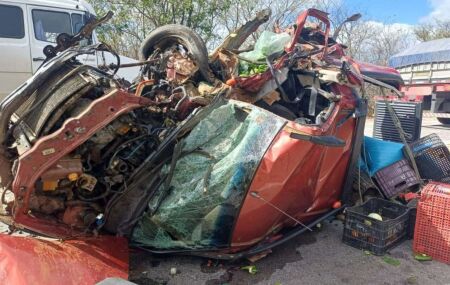 Acidente na BR-116, em Cabrob&oacute; (PE), deixa dois mortos e quatro feridos.