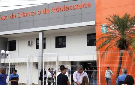 Beb&ecirc; de 10 meses &eacute; estuprada e morre em Fortaleza; dois suspeitos foram presos.