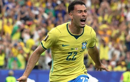Gabriel Martinelli marcou o gol da classifica&ccedil;&atilde;o contra o Jap&atilde;o.