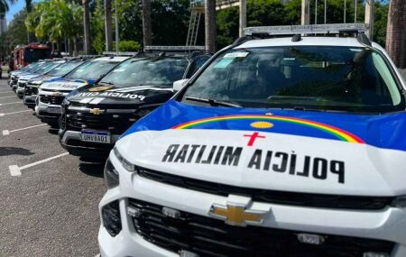 Viaturas entregues pelo Governo de Pernambuco.