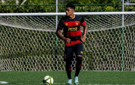 Victor Gabriel pode pegar gancho de 180 dias.