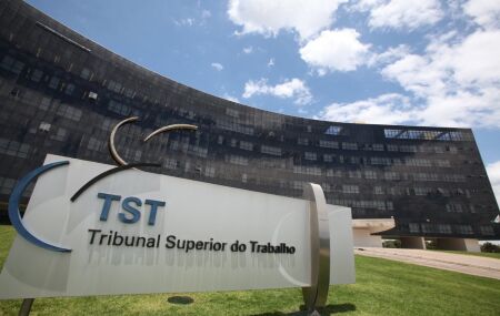Tribunal Superior do Trabalho (TST).