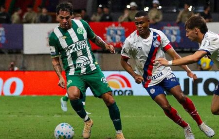 Bahia voltou a fazer valer o mando de campo e derrotou a Chapecoense por 2 a 0
