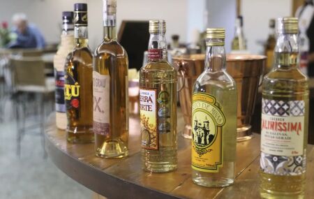 Brasil bate recorde na produ&ccedil;&atilde;o de cacha&ccedil;a;
