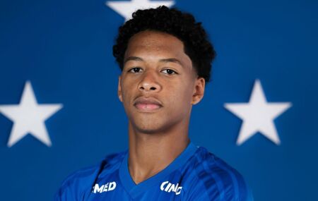Z&eacute; Lucas j&aacute; foi apresentado ao Cruzeiro.