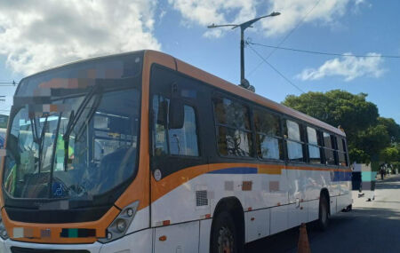 Atropelamento na BR-101 em Abreu e Lima termina com a morte de um homem atingido por &ocirc;nibus na tarde desta quinta-feira (20).