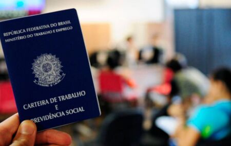 Desemprego &eacute; 39% maior entre mulheres e 64% maior entre pretos no Brasil, aponta IBGE