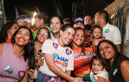 Raquel Lyra faz porta a porta em Camaragibe e cumpre agenda em mais duas cidades de Pernambuco neste s&aacute;bado (22)