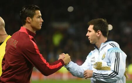 Cristiano Ronaldo e Messi foram os dois maiores do futebol nos &uacute;ltimos 20 anos.