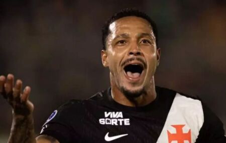 David, atacante do Vasco, &eacute; alvo de investiga&ccedil;&atilde;o.