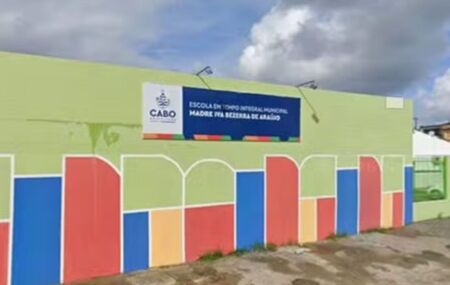 Escola Municipal Madre Iva Bezerra de Ara&uacute;jo.