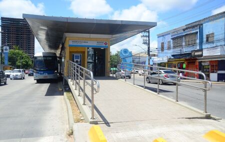 Esta&ccedil;&atilde;o de BRT Aboli&ccedil;&atilde;o