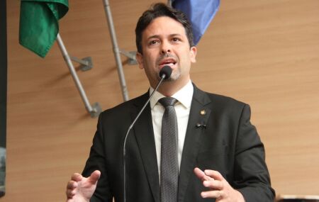 Felipe Alecrim. 
