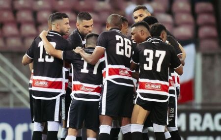 Santa Cruz enfrenta o An&aacute;polis pela s&eacute;rie C