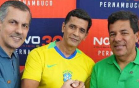 Cacau Nunes, Mendon&ccedil;a Filho e Carlos Santana