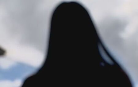 M&atilde;e da adolescente 
