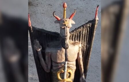 Est&aacute;tua gigante em homenagem ao Diabo chama aten&ccedil;&atilde;o no Cear&aacute;