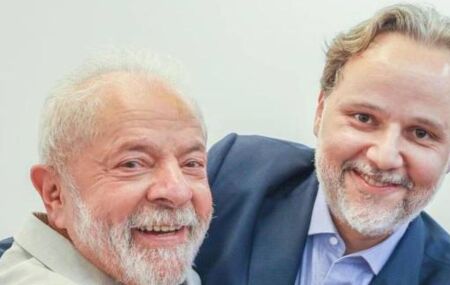 Lula e Marco Aur&eacute;lio de Carvalho.