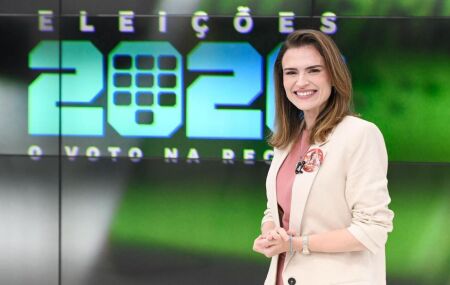 Mar&iacute;lia Arraes.